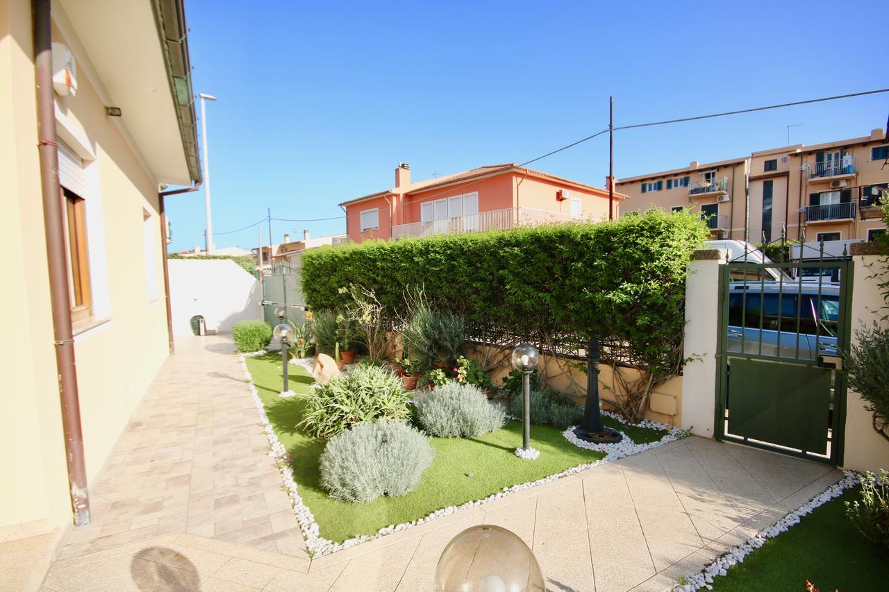 Casa Degli Ospiti Hotel Olbia Exterior photo